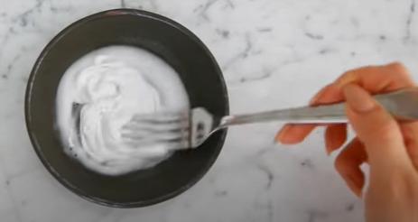 鼻の黒ずみをとる方法 歯ブラシ ペースト作り